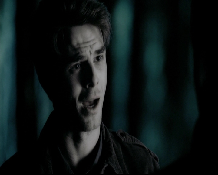 VampireDiariesWorld-dot-org_5x18ResidentEvil2020.jpg
