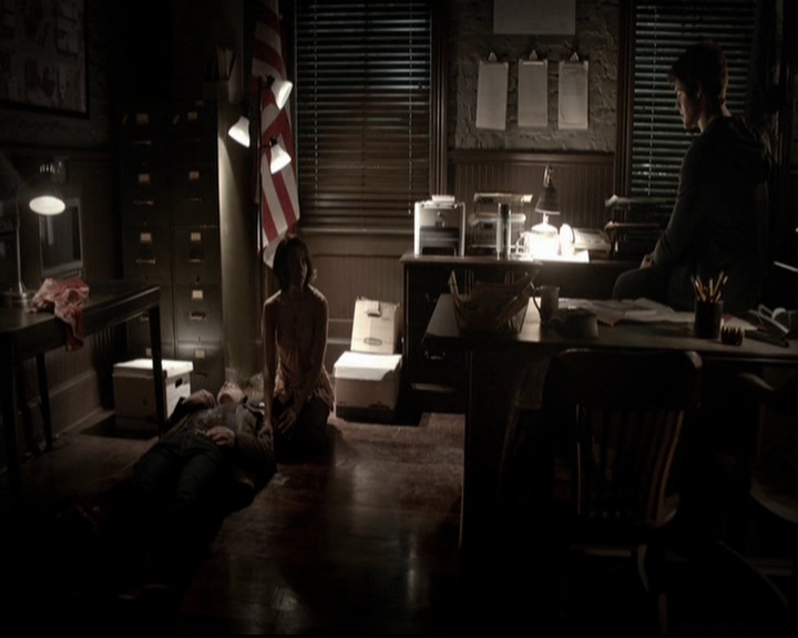 VampireDiariesWorld-dot-org_5x18ResidentEvil2035.jpg