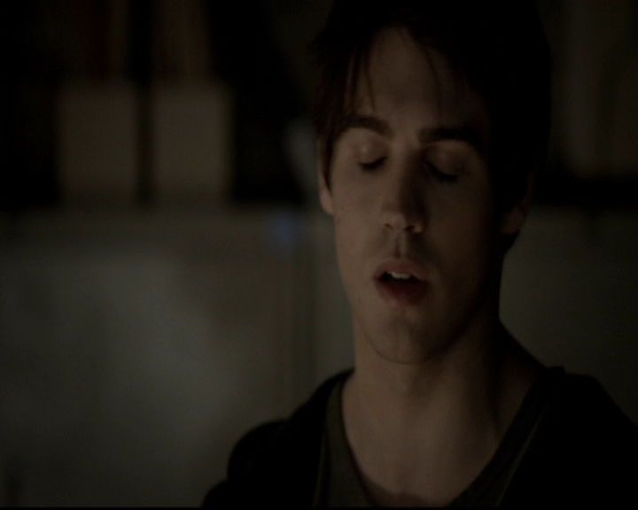 VampireDiariesWorld-dot-org_5x18ResidentEvil2039.jpg