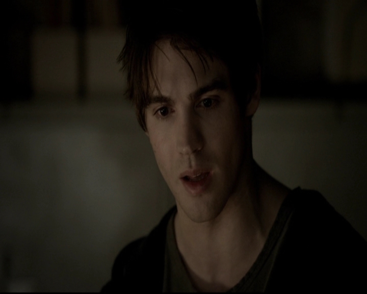 VampireDiariesWorld-dot-org_5x18ResidentEvil2041.jpg