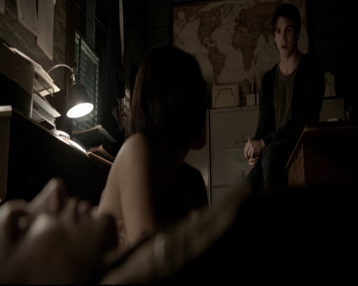 VampireDiariesWorld-dot-org_5x18ResidentEvil2044.jpg