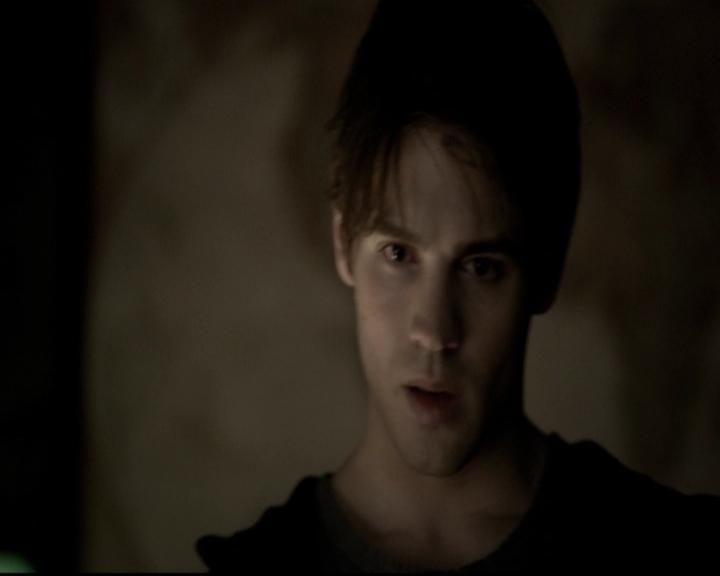 VampireDiariesWorld-dot-org_5x18ResidentEvil2074.jpg