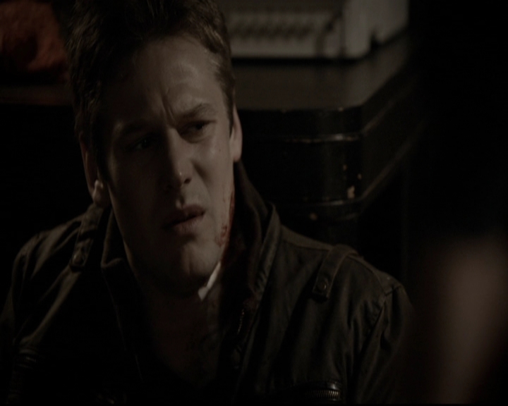 VampireDiariesWorld-dot-org_5x18ResidentEvil2095.jpg