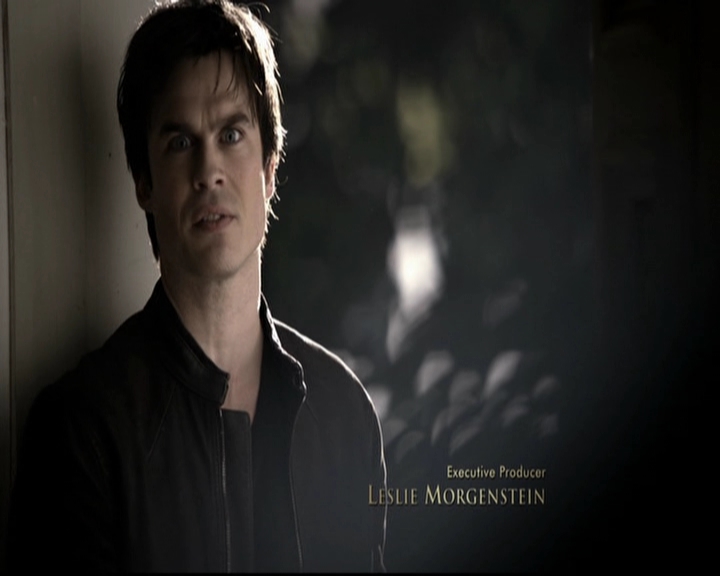 VampireDiariesWorld-dot-org_5x19ManOnFire0226.jpg