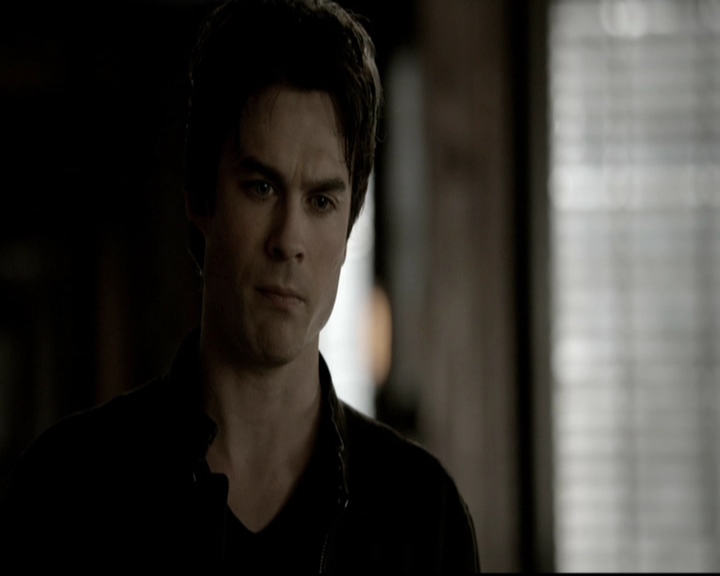 VampireDiariesWorld-dot-org_5x19ManOnFire1153.jpg