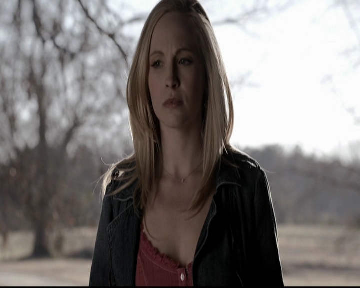 VampireDiariesWorld-dot-org_5x20WhatLiesBeneath0437.jpg