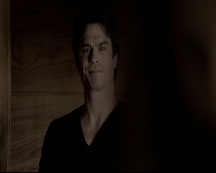 VampireDiariesWorld-dot-org_5x20WhatLiesBeneath0475.jpg