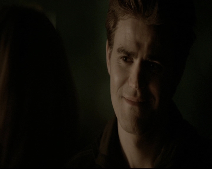 VampireDiariesWorld-dot-org_5x20WhatLiesBeneath2087.jpg