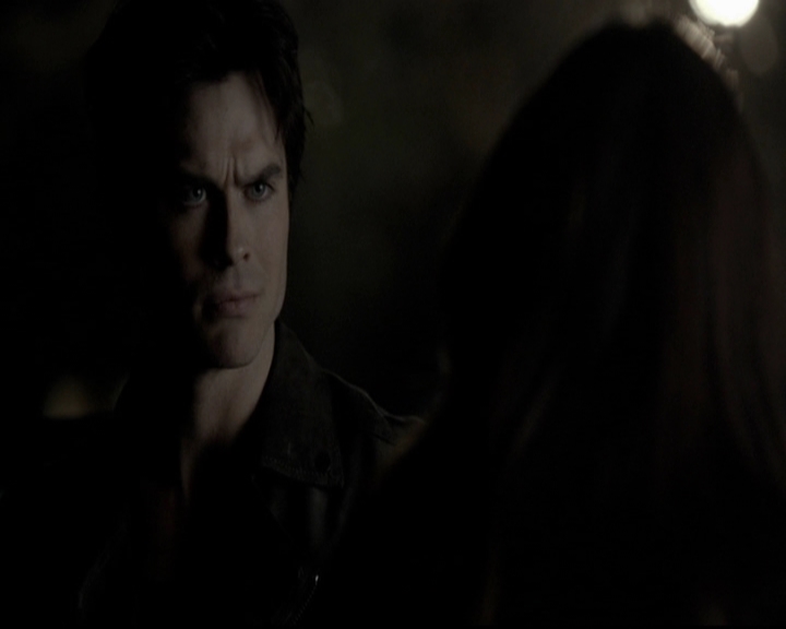 VampireDiariesWorld-dot-org_5x20WhatLiesBeneath2163.jpg