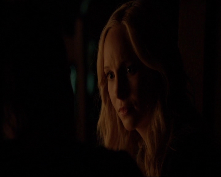 VampireDiariesWorld-dot-nl_7x03AgeOfInnocence2154.jpg
