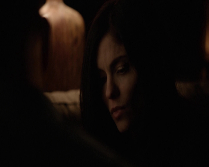 VampireDiariesWorld-dot-nl_7x06BestServedCold-deletedscenes0064.jpg VampireDiariesWorld-dot-nl_7x06BestServedCold-deletedscenes0064.jpg