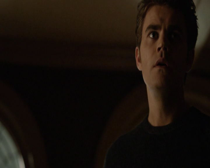 VampireDiariesWorld-dot-nl_7x08HoldMeThrillMeKissMeKillMe-deletedscenes0012.jpg VampireDiariesWorld-dot-nl_7x08HoldMeThrillMeKissMeKillMe-deletedscenes0012.jpg
