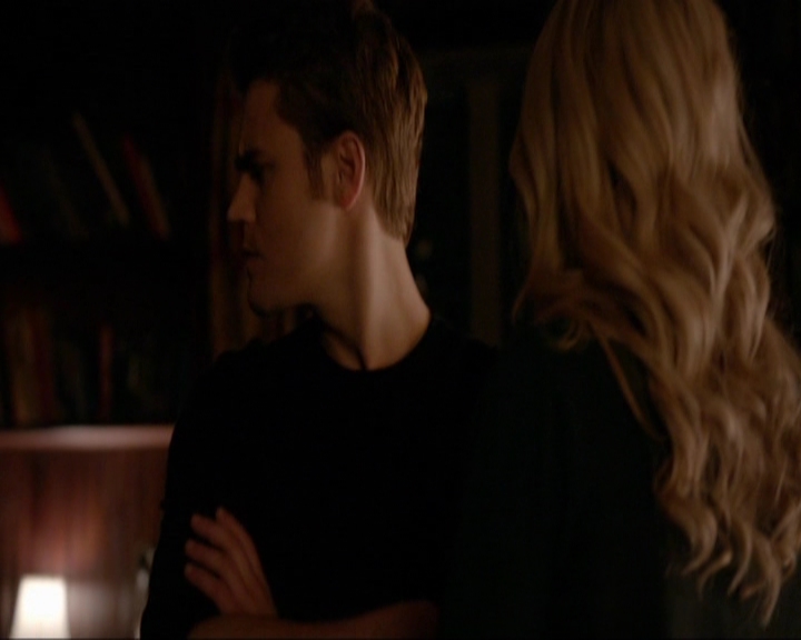 VampireDiariesWorld-dot-nl_7x09ColdAsIs2210.jpg