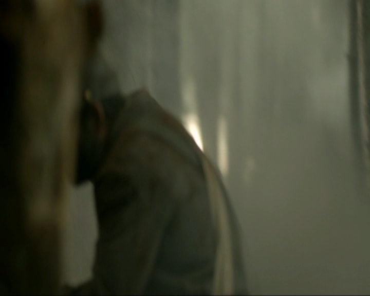 VampireDiariesWorld-dot-nl_7x10HellIsOtherPeople0019.jpg