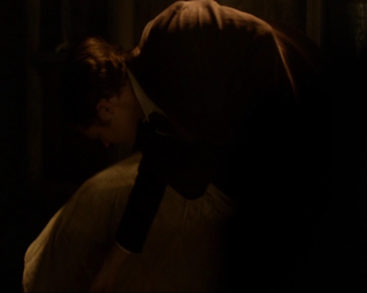 VampireDiariesWorld-dot-nl_7x10HellIsOtherPeople1850.jpg VampireDiariesWorld-dot-nl_7x10HellIsOtherPeople1850.jpg