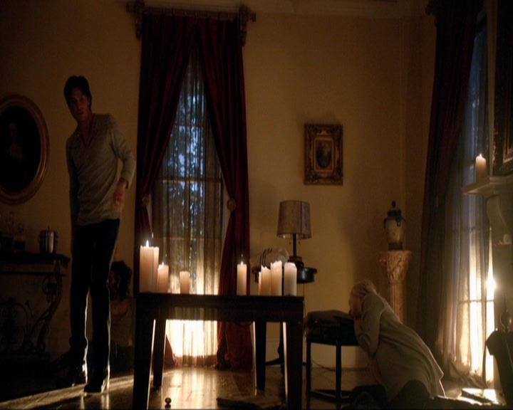 VampireDiariesWorld-dot-nl_7x10HellIsOtherPeople2216.jpg