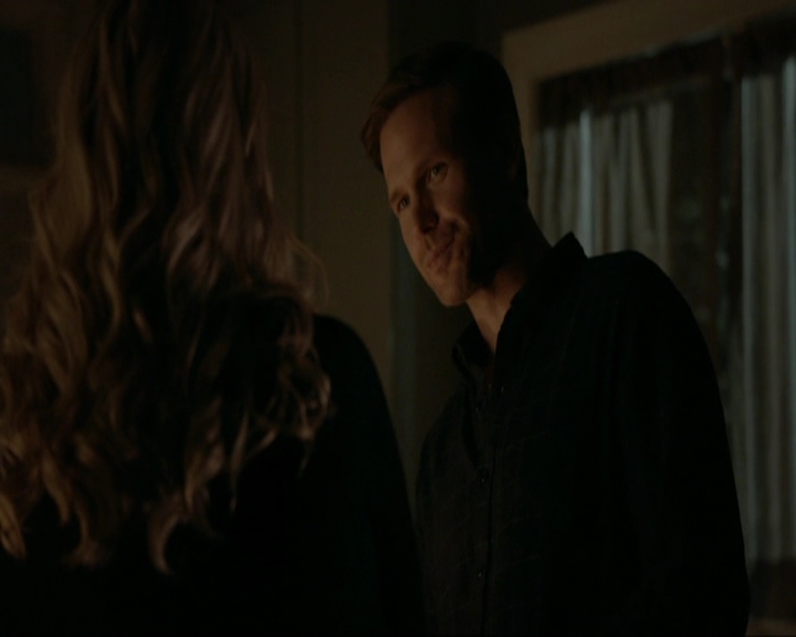 VampireDiariesWorld-dot-nl_7x14MoonlightOnTheBayou2034.jpg VampireDiariesWorld-dot-nl_7x14MoonlightOnTheBayou2034.jpg