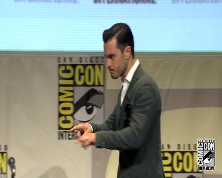 VampireDiariesWorld-dot-nl_S7-dvdextra-2015ComicConPanel0048.jpg