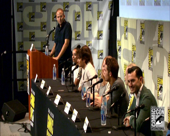 VampireDiariesWorld-dot-nl_S7-dvdextra-2015ComicConPanel0763.jpg VampireDiariesWorld-dot-nl_S7-dvdextra-2015ComicConPanel0763.jpg