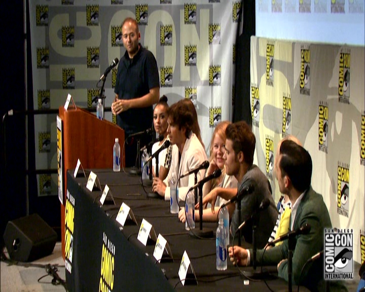 VampireDiariesWorld-dot-nl_S7-dvdextra-2015ComicConPanel0906.jpg VampireDiariesWorld-dot-nl_S7-dvdextra-2015ComicConPanel0906.jpg