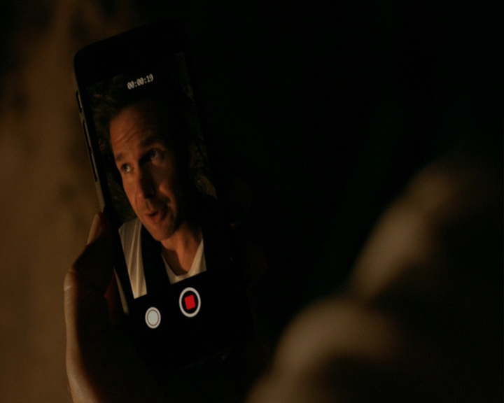 VampireDiaries-dot-nl_VampireDiaries-8x04AnEternityOfMisery1527.jpg