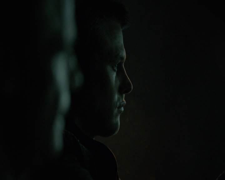 VampireDiaries-dot-nl_VampireDiaries-8x04AnEternityOfMisery2191.jpg