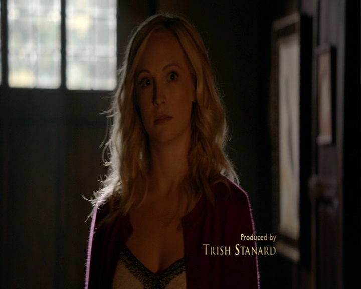 VampireDiaries-dot-nl_VampireDiaries-8x05ComingHomeWasAMistake0187.jpg