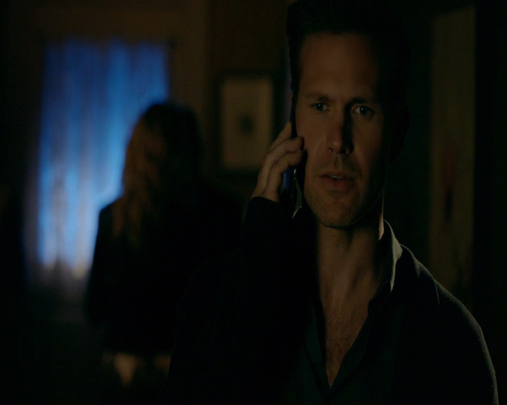 VampireDiaries-dot-nl_VampireDiaries-8x06DetouredOnSomeRandomBackwoodsPathToHell0068.jpg VampireDiaries-dot-nl_VampireDiaries-8x06DetouredOnSomeRandomBackwoodsPathToHell0068.jpg