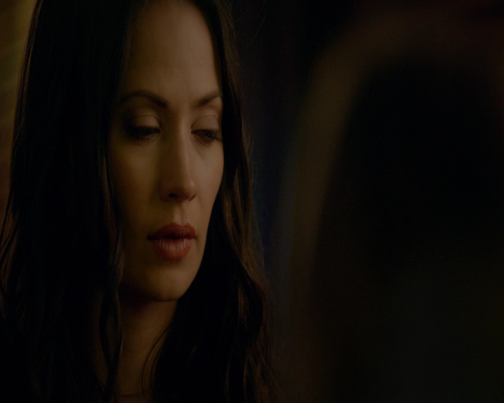 VampireDiaries-dot-nl_VampireDiaries-8x06DetouredOnSomeRandomBackwoodsPathToHell0105.jpg VampireDiaries-dot-nl_VampireDiaries-8x06DetouredOnSomeRandomBackwoodsPathToHell0105.jpg