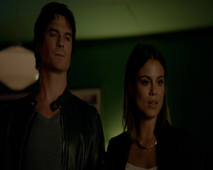 VampireDiaries-dot-nl_VampireDiaries-8x06DetouredOnSomeRandomBackwoodsPathToHell0115.jpg VampireDiaries-dot-nl_VampireDiaries-8x06DetouredOnSomeRandomBackwoodsPathToHell0115.jpg