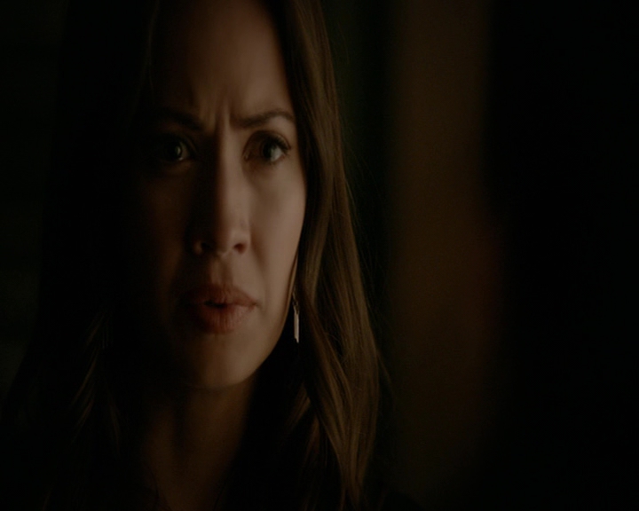 VampireDiaries-dot-nl_VampireDiaries-8x06DetouredOnSomeRandomBackwoodsPathToHell2139.jpg VampireDiaries-dot-nl_VampireDiaries-8x06DetouredOnSomeRandomBackwoodsPathToHell2139.jpg