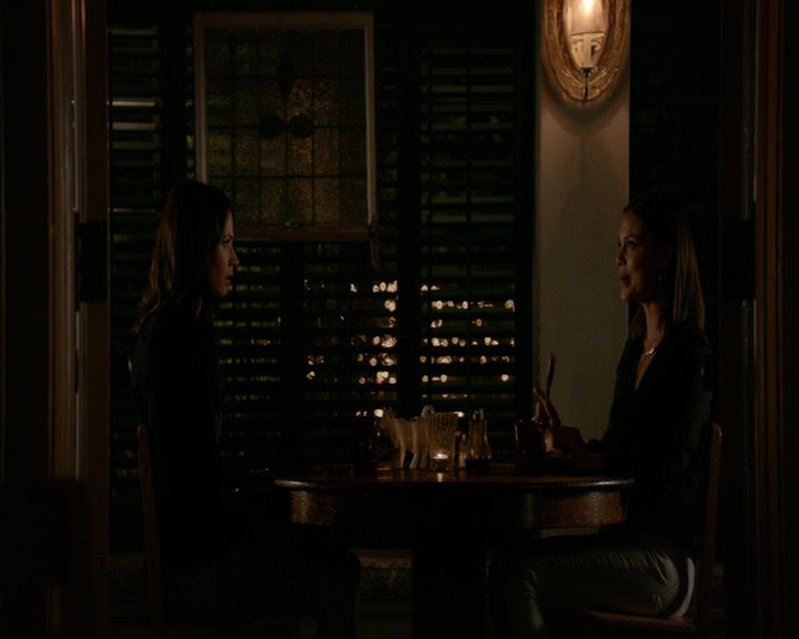 VampireDiaries-dot-nl_VampireDiaries-8x06DetouredOnSomeRandomBackwoodsPathToHell2142.jpg VampireDiaries-dot-nl_VampireDiaries-8x06DetouredOnSomeRandomBackwoodsPathToHell2142.jpg