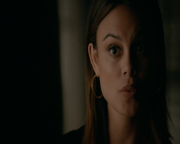 VampireDiaries-dot-nl_VampireDiaries-8x06DetouredOnSomeRandomBackwoodsPathToHell2161.jpg VampireDiaries-dot-nl_VampireDiaries-8x06DetouredOnSomeRandomBackwoodsPathToHell2161.jpg