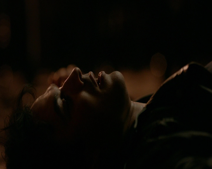 VampireDiaries-dot-nl_VampireDiaries-8x06DetouredOnSomeRandomBackwoodsPathToHell2293.jpg VampireDiaries-dot-nl_VampireDiaries-8x06DetouredOnSomeRandomBackwoodsPathToHell2293.jpg