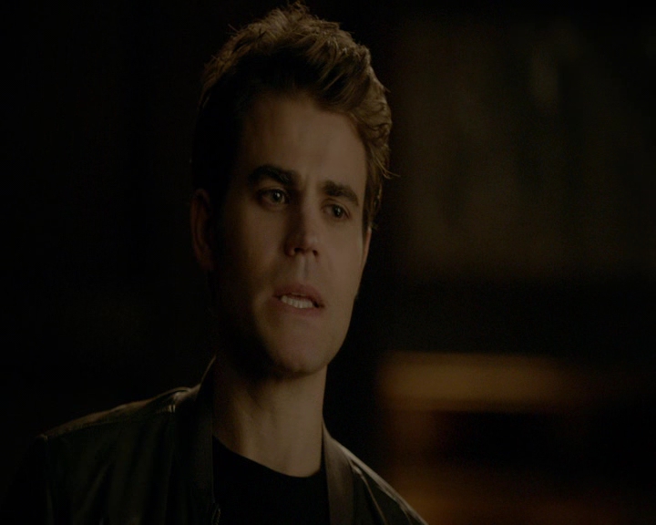 VampireDiaries-dot-nl_VampireDiaries-8x10NostalgiasABitch1882.jpg VampireDiaries-dot-nl_VampireDiaries-8x10NostalgiasABitch1882.jpg