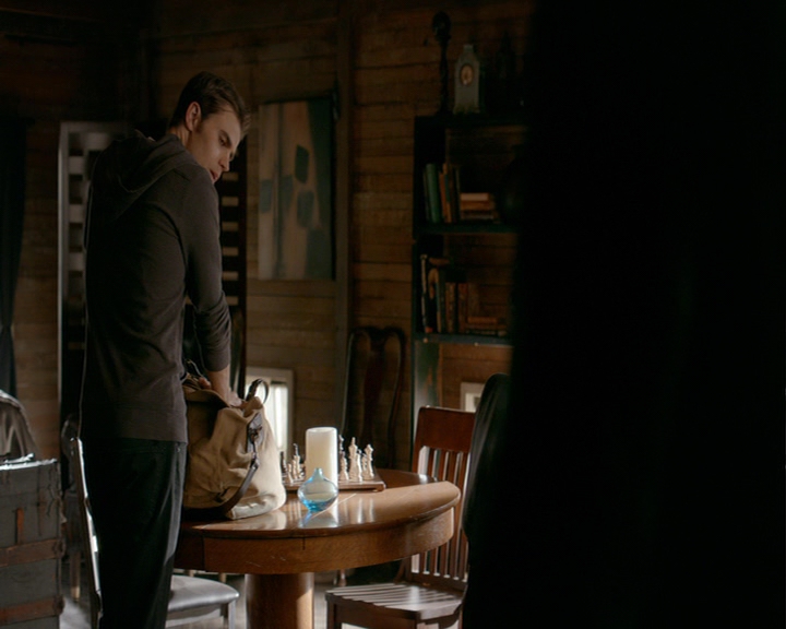 VampireDiaries-dot-nl_VampireDiaries-8x14ItsBeenAHellOfARide0166.jpg
