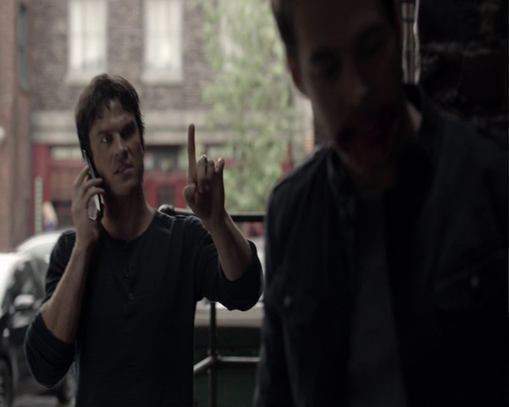 VampireDiaries-dot-nl_VampireDiaries-8x13TheLiesWillCatchUpToYou-deletedscene0014.jpg